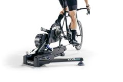 Wahoo Kickr Move trainer